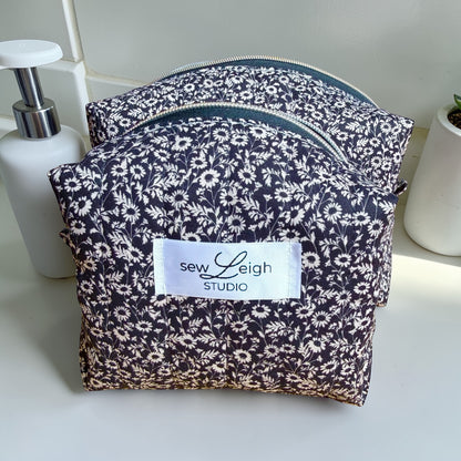 Camomile Floral: Carry All Bags
