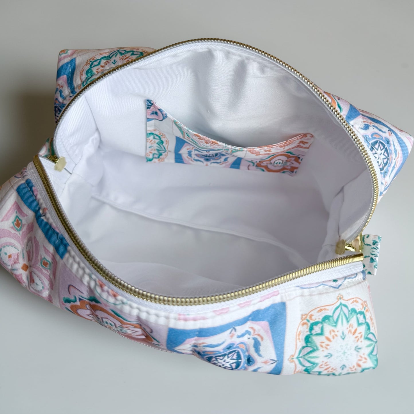 Tiled Floral: Carry All Bags
