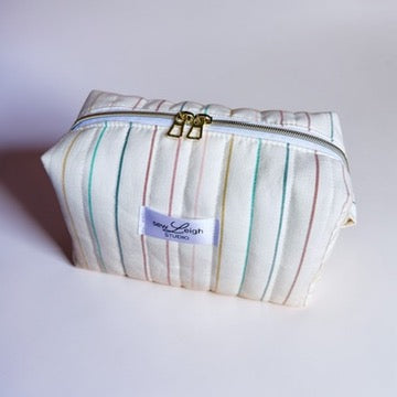 Neutral Stripes: Carry All Bags