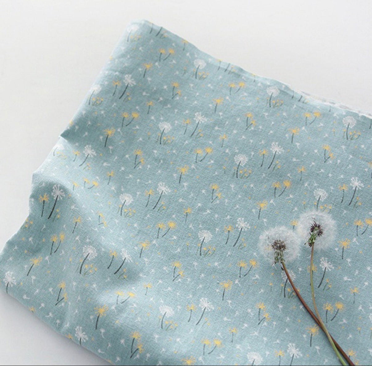 Dandelions: Hair Tools Bag